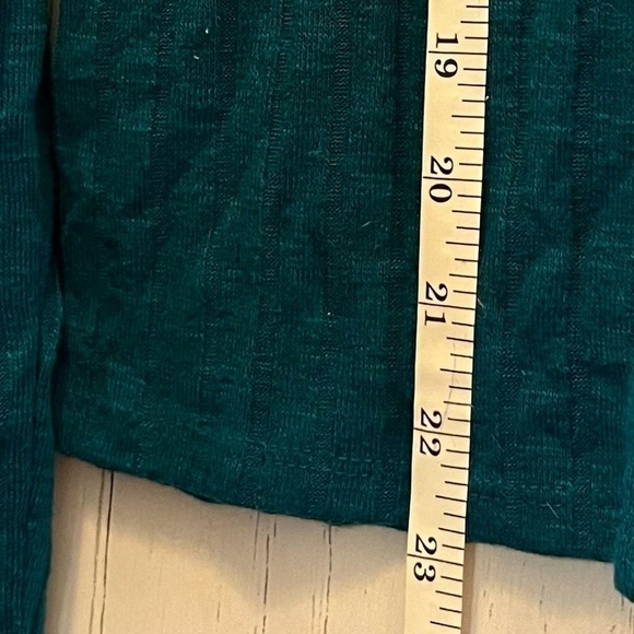 🟢 Prologue LS Basic Tee - Picture 7 of 10